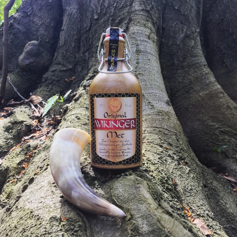 Original Wikinger Met (Tonkrug) 11% 0,5l 2 Original Wikinger Met (Tonkrug) 11% 0,5l – Bild 2