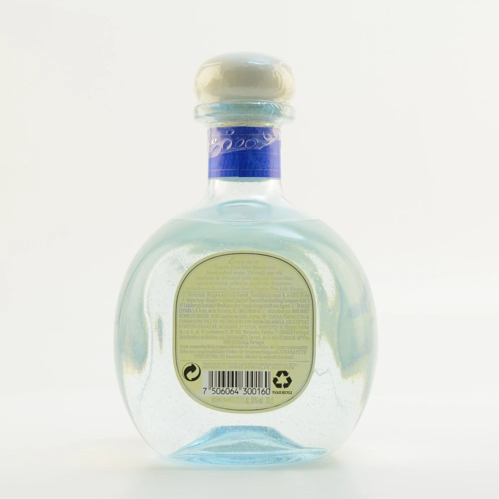 Don Julio Blanco Tequila 100% Agave 38% 0,7l 3 Don Julio Blanco Tequila 100% Agave 38% 0,7l – Bild 3